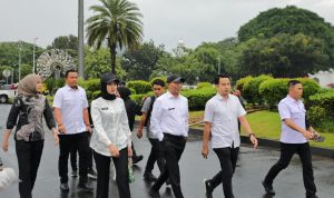 Meski Diterpa Hujan, Mirza dan Jihan Ikuti Gladi Bersih Jelang Pelantikan