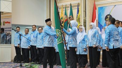 Gubernur Mirza Kukuhkan Pengurus LKKS Lampung, Tekankan Pertumbuhan dengan Empati