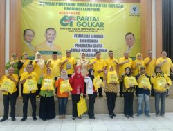 HUT Ke-61 Golkar Lampung Bagikan 1.000 Paket Sembako