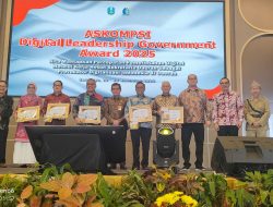 Marindo Raih Penghargaan Sekda Terbaik di Indonesia Kategori Vision