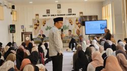 Kembali ke Almamater, Syukron Muchtar Isi Pesantren Kilat SMA YP Unila