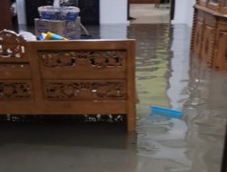 Dua Jam Hujan, Banjir Kepung Kota: Drainase Lumpuh, Warga Kaliawi Minta Dievakuasi