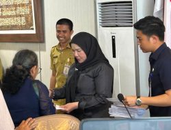 Eva Dwiana Serahkan Santunan Korban Bencana, 46 Warga Bandar Lampung Terima Bantuan Rp153,6 Juta