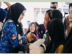 Wagub Jihan Serahkan Bantuan Pangan IPKP untuk Warga Pringsewu