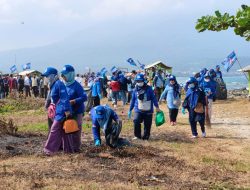 Demokrat Pilih Bersih Pantai untuk Rayakan HUT ke-25, Libatkan Ratusan Warga