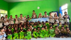 Mahasiswa Malahayati Edukasi PHBS dan Kreativitas Siswa SDN 10 Metro Timur