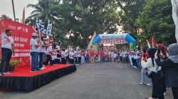 Keluarga Besar PTPN I dan PTPN IV Regional 7 Rayakan Kemerdekaan dengan Jalan Sehat