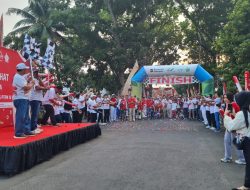 Keluarga Besar PTPN I dan PTPN IV Regional 7 Rayakan Kemerdekaan dengan Jalan Sehat