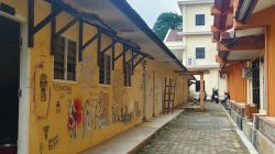 Wajah Kusam Unila di Balik Dinding Penuh Coretan