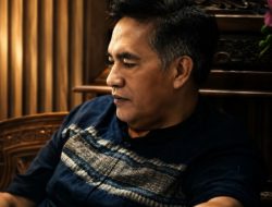 2 Tahun Pemerintahan Merah Putih: Menunggu Bukti Omong Besar Prabowo